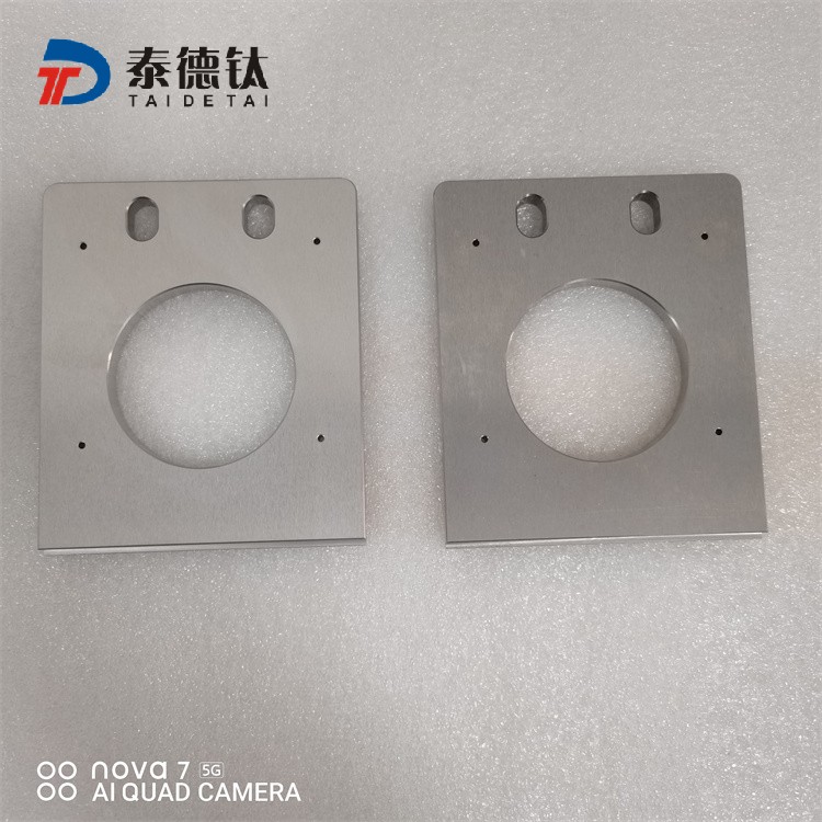 鈦加工件